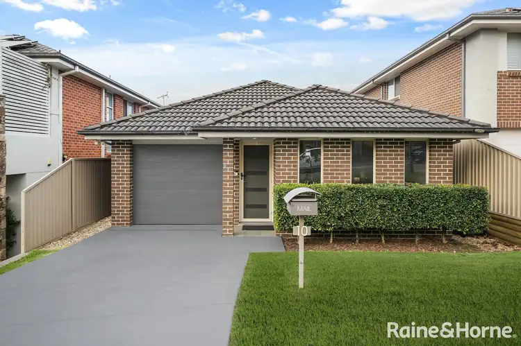 10 Tellicherry Road, Glenfield NSW 2167