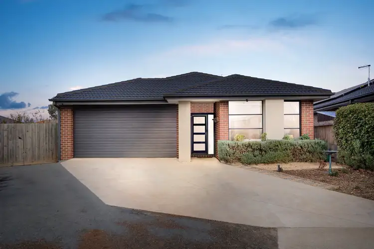 4 William Court, Lancefield VIC 3435