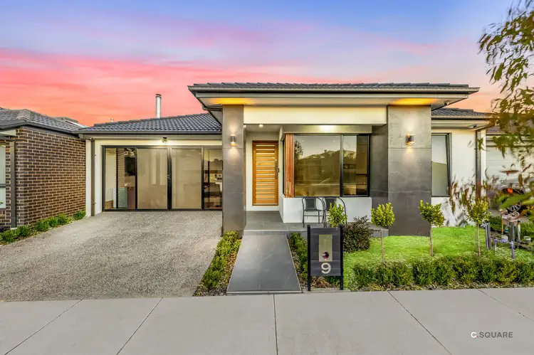 9 Harding Street, Mickleham VIC 3064
