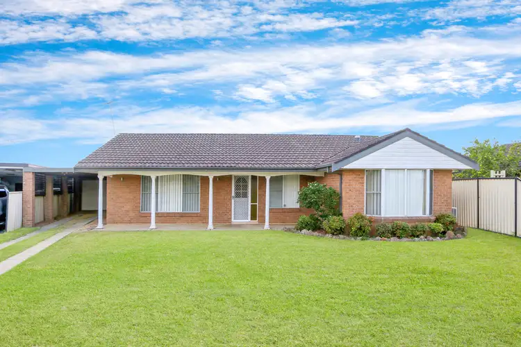 50 Menzies Circuit, St Clair NSW 2759