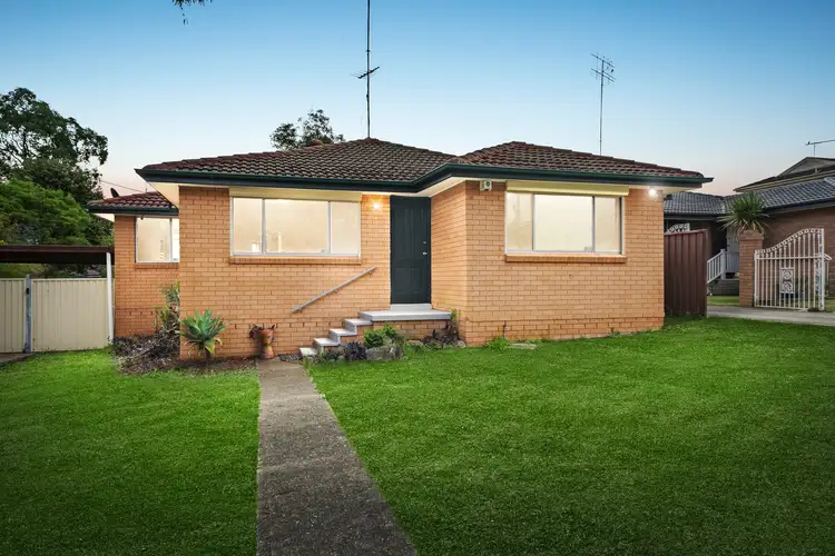 2 Nardu Place, South Penrith NSW 2750