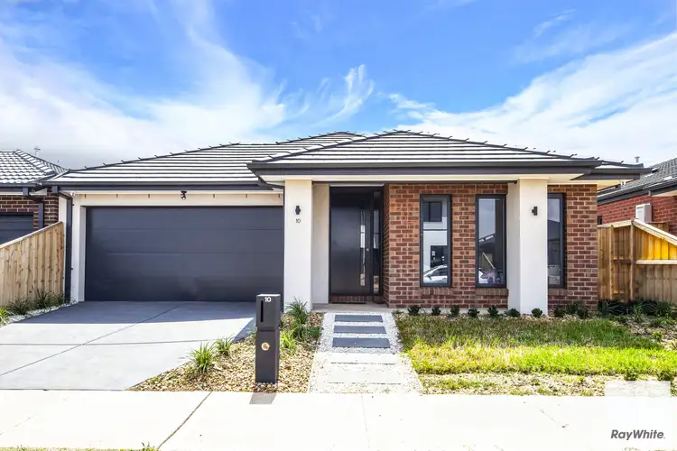 10 Petrolo Street, Truganina VIC 3029