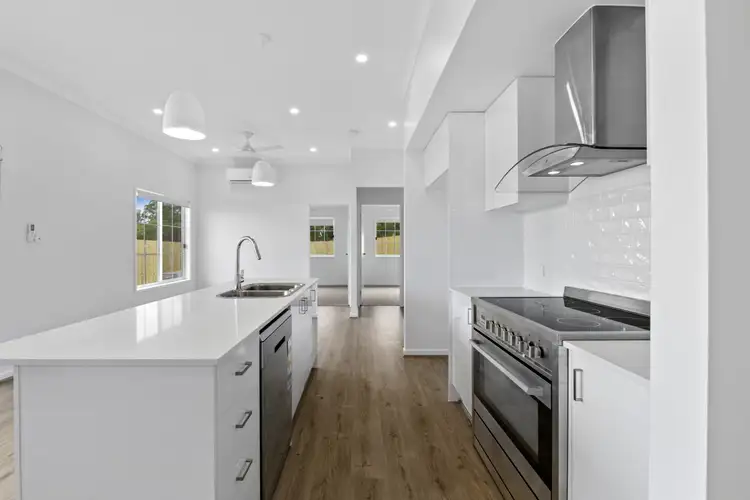 2/10 Byfield Place, Yarrabilba QLD 4207