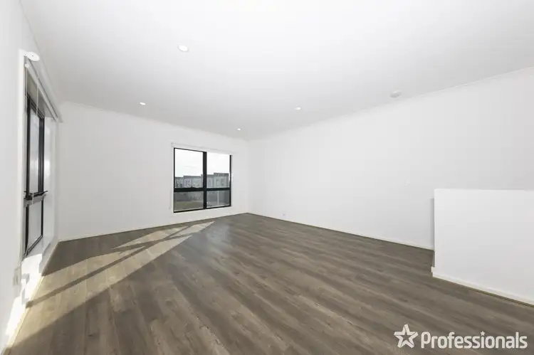 Sixth view of Homely house listing, 113 Fusion Cct, Cranbourne West VIC 3977