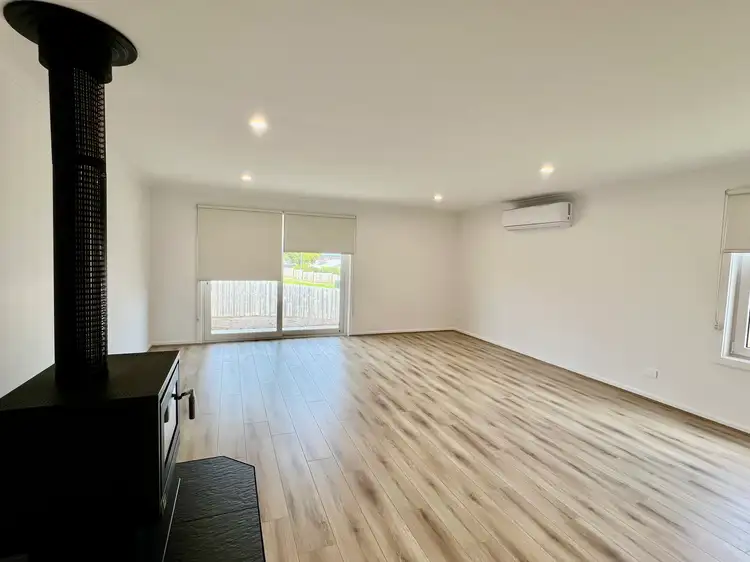 59 Lakeview Drive, Lakes Entrance VIC 3909