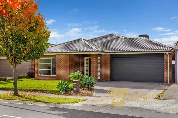 Main view of Homely house listing, 3 Winchcombe Way, Cranbourne North VIC 3977