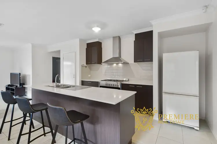 Sixth view of Homely house listing, 3 Winchcombe Way, Cranbourne North VIC 3977
