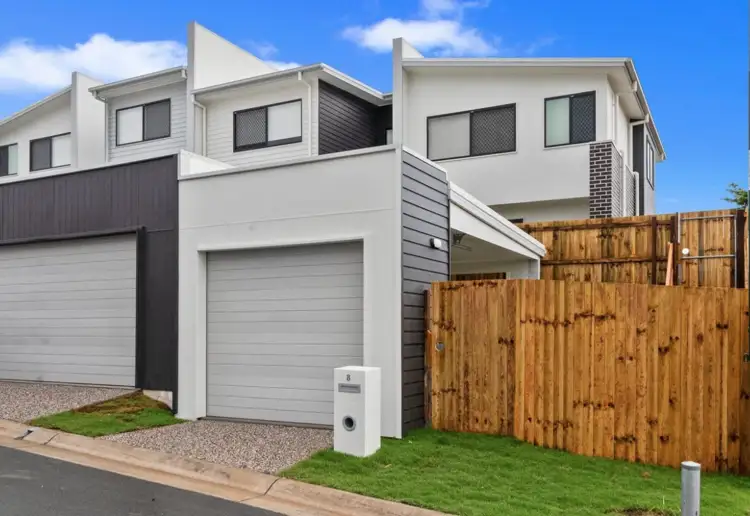 8 Cottage Place, Coomera QLD 4209