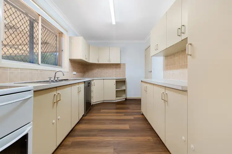 Second view of Homely house listing, 10 Kestral Way, Bulgarra WA 6714