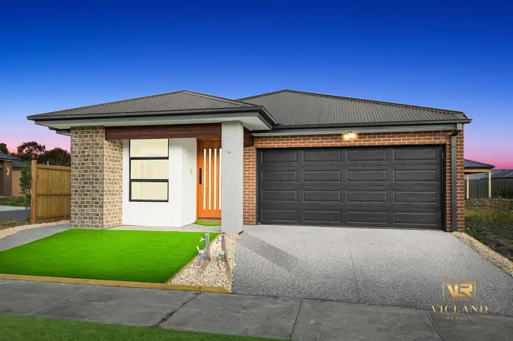 Second view of Homely house listing, 15 Bushranger Circuit, Beveridge VIC 3753