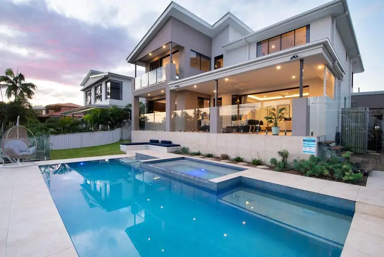 133 Allambi Avenue, Broadbeach Waters QLD 4218