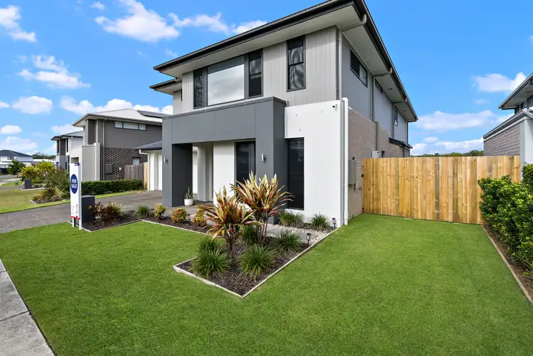 Second view of Homely house listing, 5 Hillgrove Street, Redland Bay QLD 4165