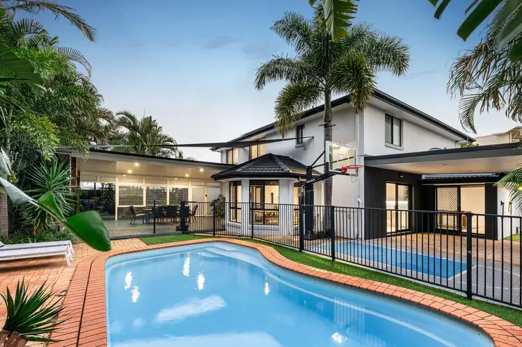 33 Bahamas Circuit, Kawana Island QLD 4575