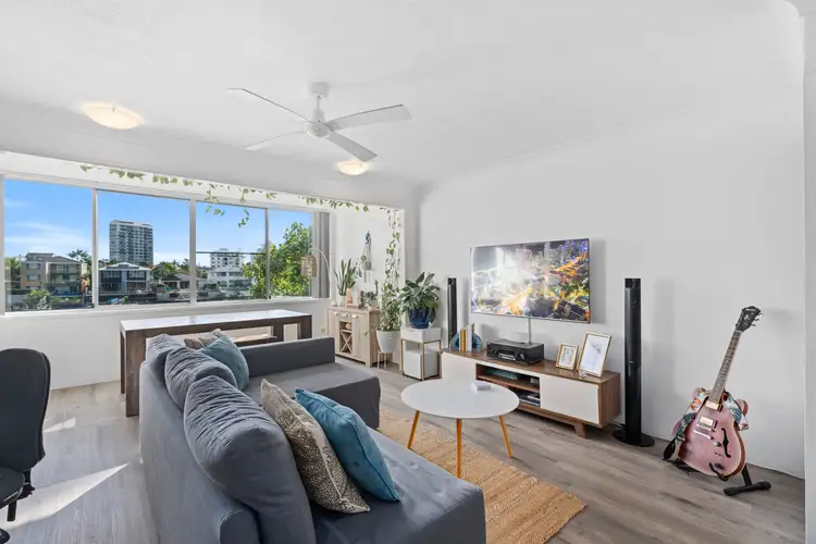 34 Remembrance Drive, Surfers Paradise QLD 4217