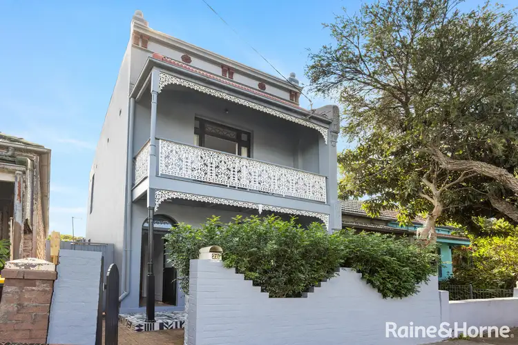 28 Silver Street