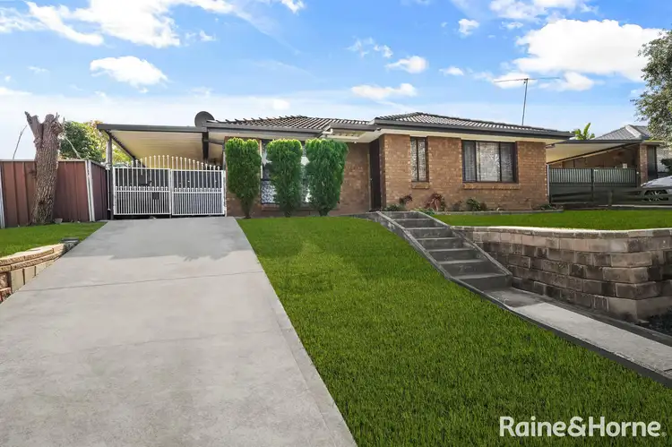71 Eschol Park Drive, Kearns NSW 2558