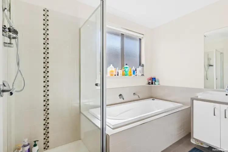 Seventh view of Homely house listing, 28 Heather Grove, Cranbourne East VIC 3977