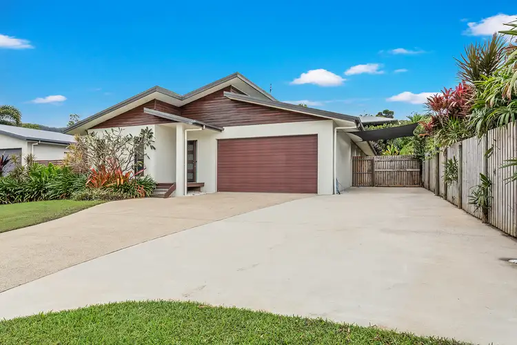 32 Parker Road, Cannonvale QLD 4802