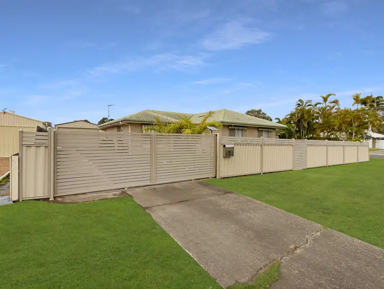 Sixth view of Homely house listing, 1 Merrilyn Court, Urangan QLD 4655