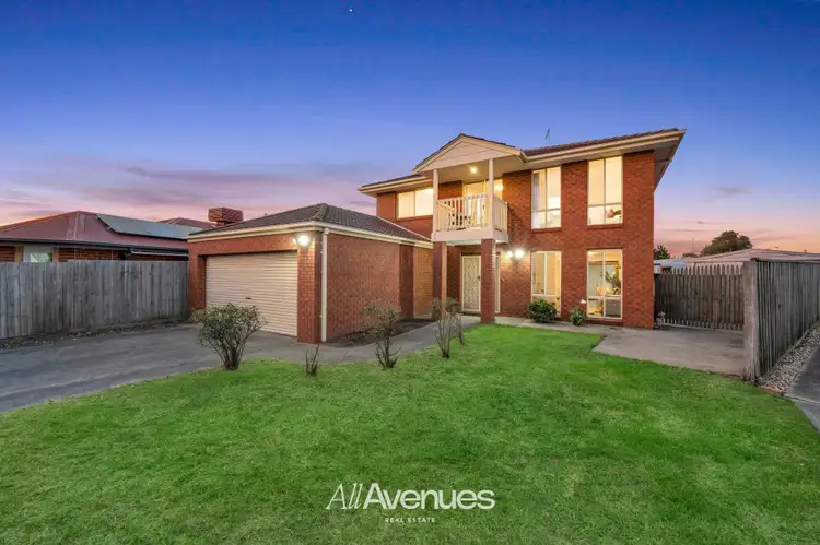 3 Gabriella Court, Cranbourne North VIC 3977