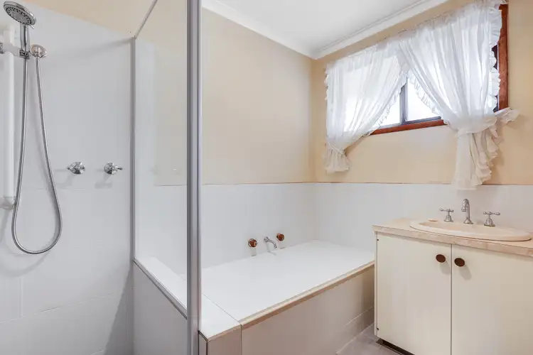 Fifth view of Homely house listing, 25 Victoria Street, Howlong NSW 2643