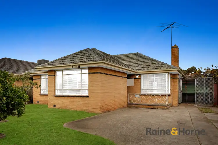 39 Angus Street, Hadfield VIC 3046