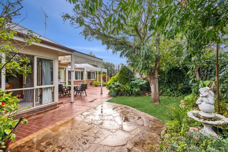 37 Washington Gardens, Leopold VIC 3224