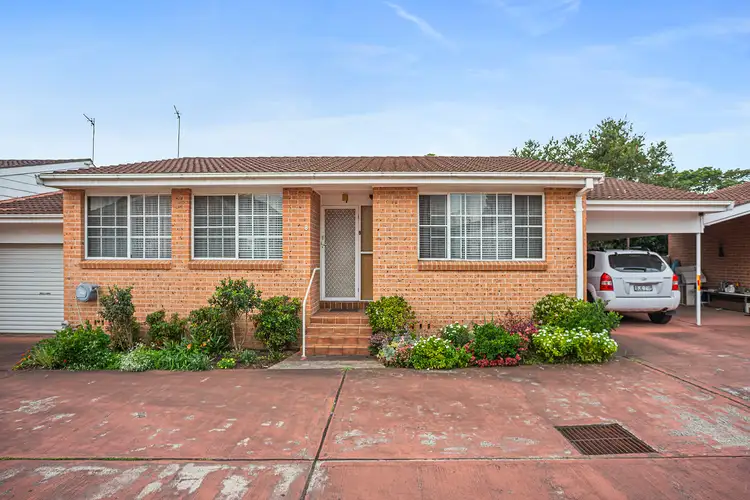 8/5 Madden Street, Oak Flats NSW 2529