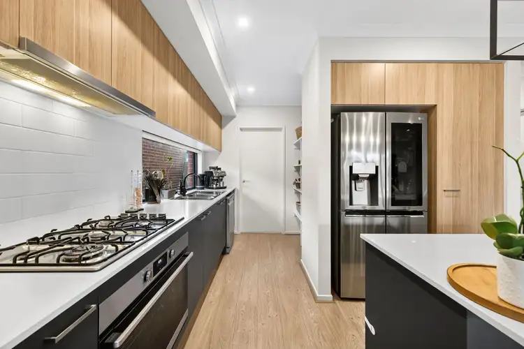 Sixth view of Homely house listing, 8 Gibsons Circuit, Bonnie Brook VIC 3335