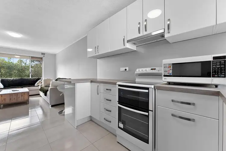 Main view of Homely house listing, 9/3 Burgundy Crescent, Spearwood WA 6163