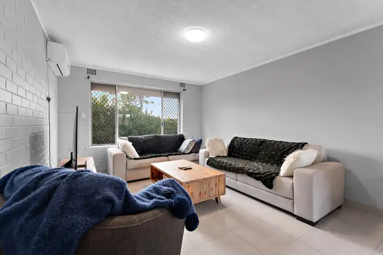 Fourth view of Homely house listing, 9/3 Burgundy Crescent, Spearwood WA 6163
