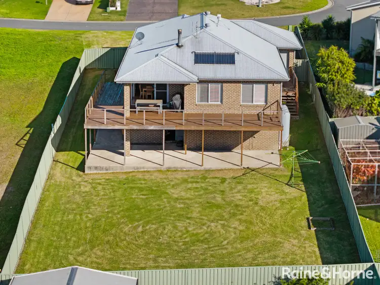 24 Rose Gum Avenue