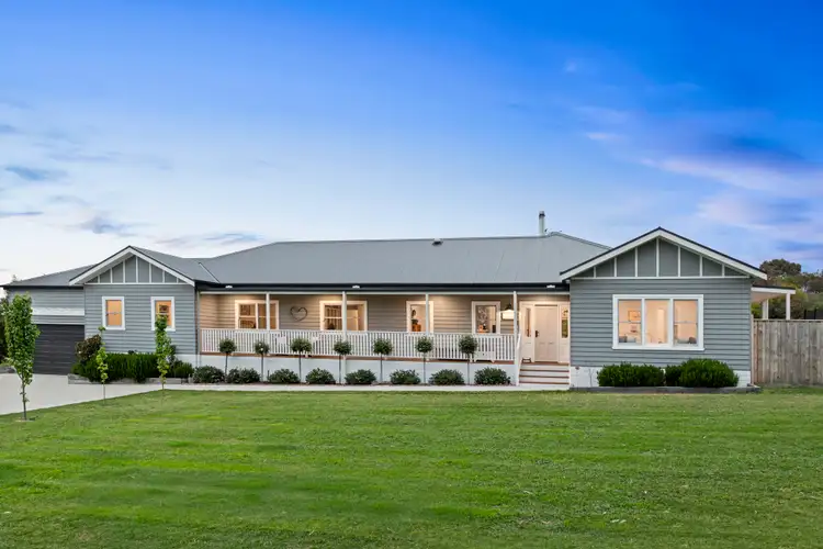 37 Tolloora Way, Batesford VIC 3213