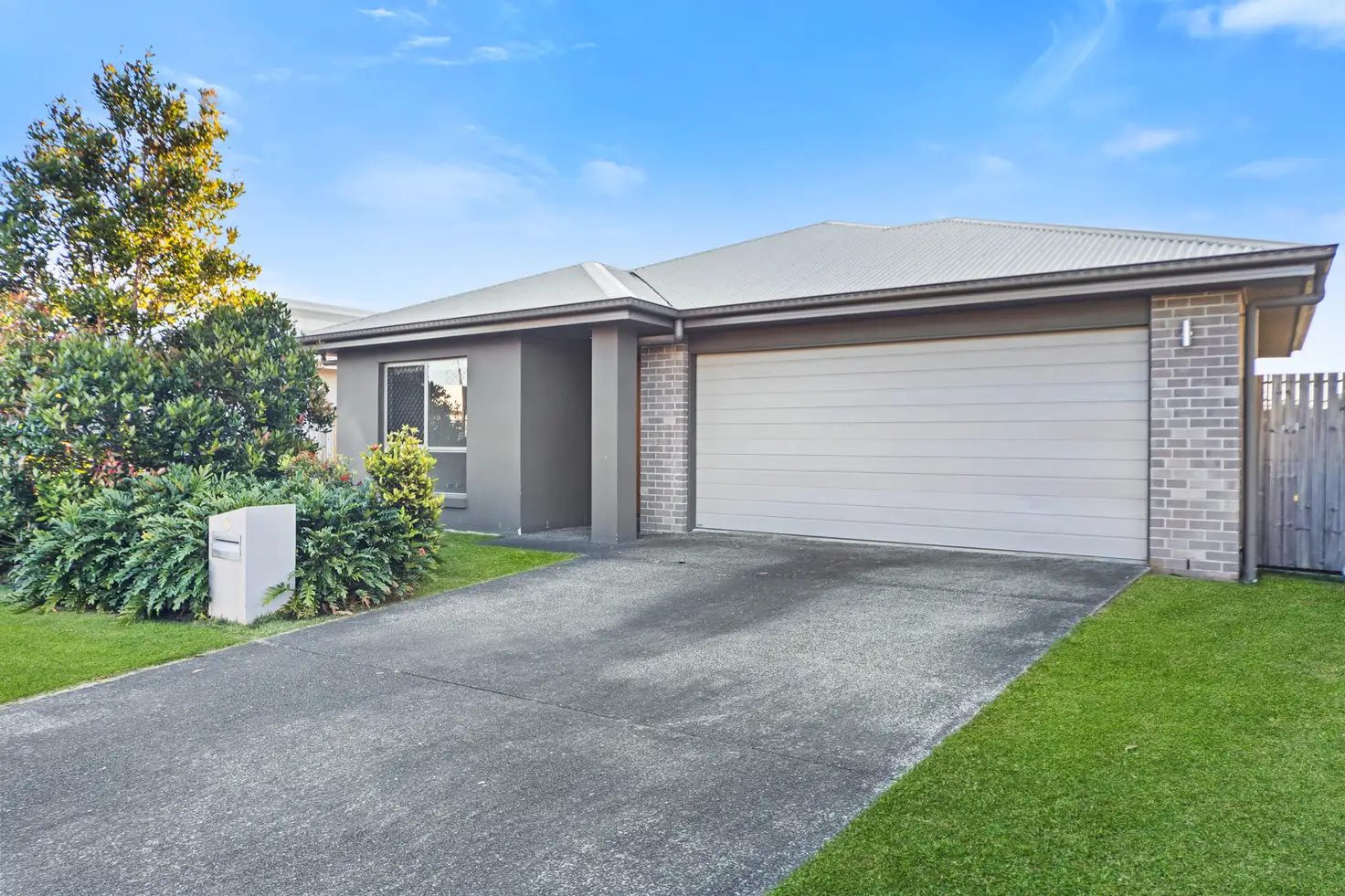 Main view of Homely house listing, 8 Bourke Cr, Nudgee QLD 4014
