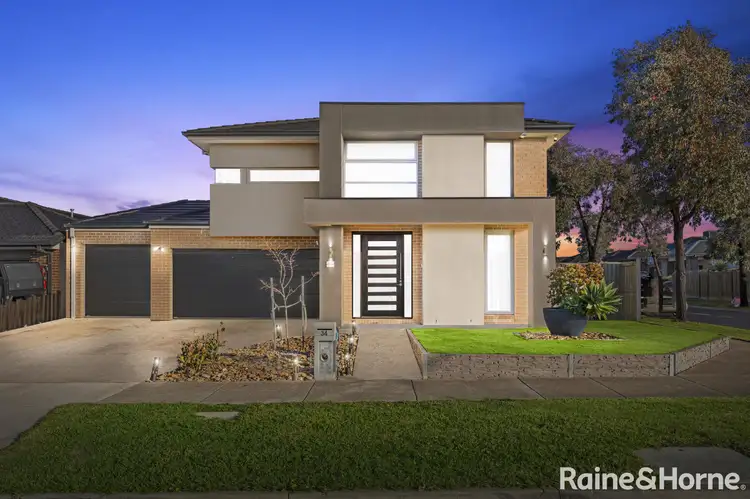 34 Yarradale Drive, Mickleham VIC 3064