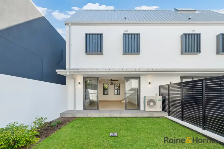 20 Crown St, St Peters NSW 2044