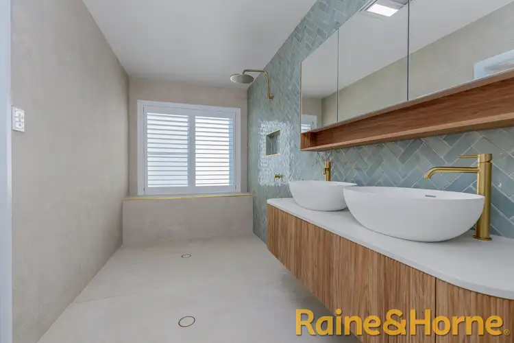 Seventh view of Homely house listing, 21 Sunningdale Close, Dubbo NSW 2830
