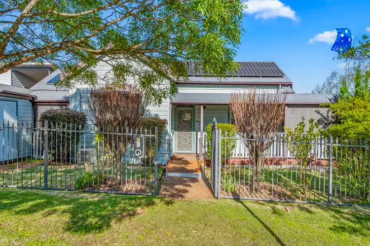8 Council Street, Speers Point NSW 2284