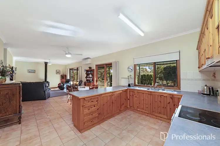 Sixth view of Homely house listing, 24 Margaret Road, Hamilton VIC 3300