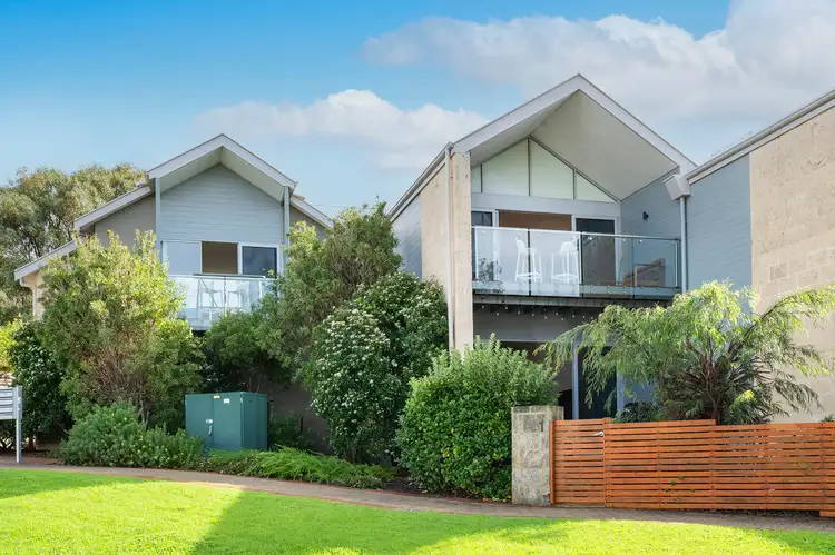 6 Manning Street