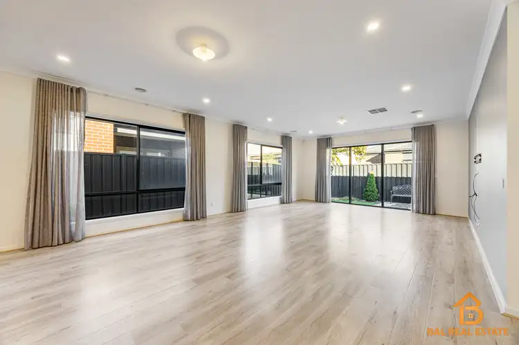 Seventh view of Homely house listing, 19 Banquet Drive, Tarneit VIC 3029