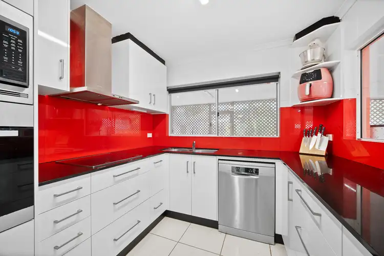 23 Bicentennial Road, Bentley Park QLD 4869