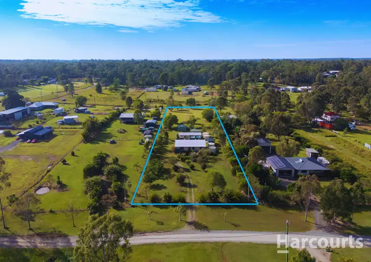 35 Linneus Street, Owanyilla QLD 4650