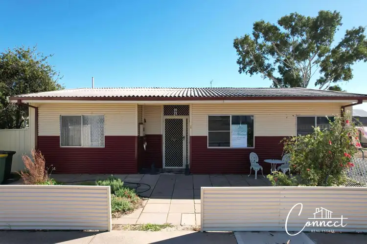 16 Kelly Street, Meckering WA 6405