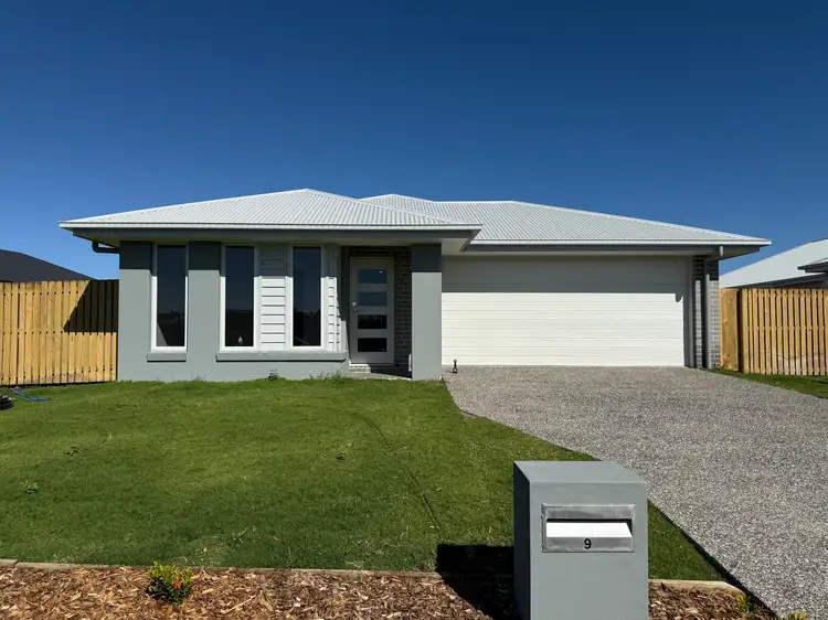 9 Flame Tree Drive, Burrum Heads QLD 4659