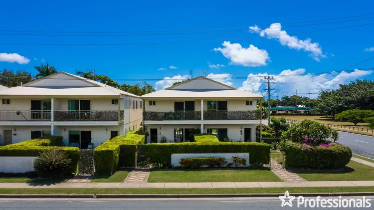 2/1 Murroona  Street, Bowen QLD 4805