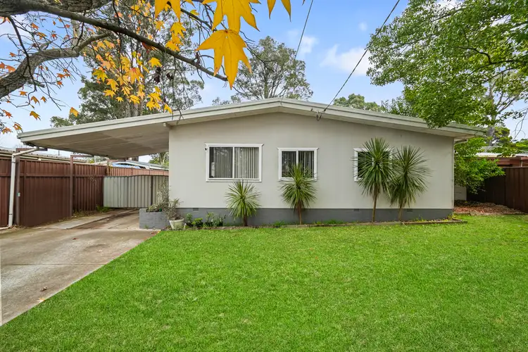4 Melanesia Avenue, Lethbridge Park NSW 2770