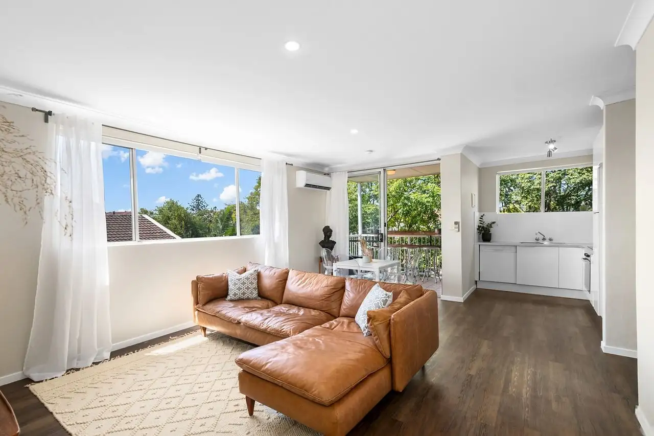 Main view of Homely unit listing, 4/90 French Street, Coorparoo QLD 4151