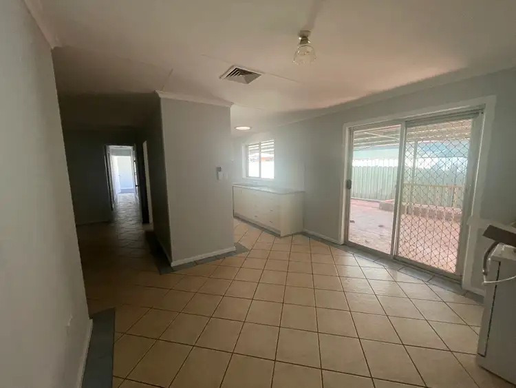 Fifth view of Homely house listing, 10 Nicholls Place, Newman WA 6753
