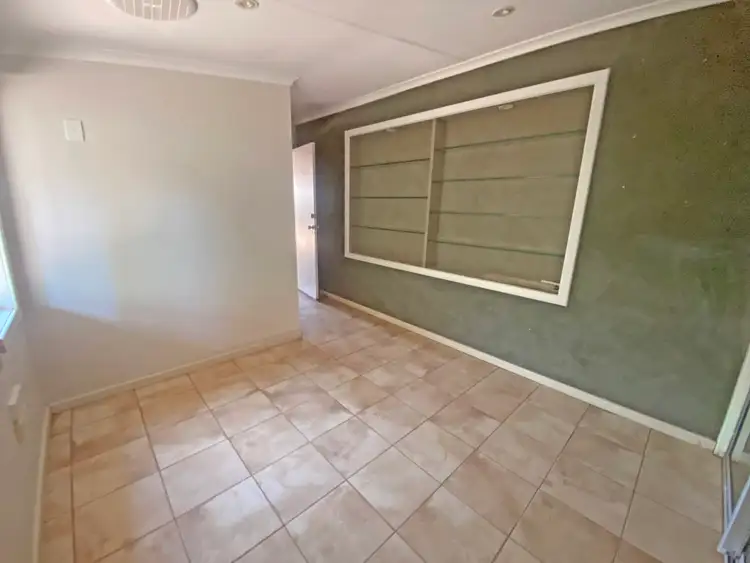 Seventh view of Homely house listing, 10 Nicholls Place, Newman WA 6753